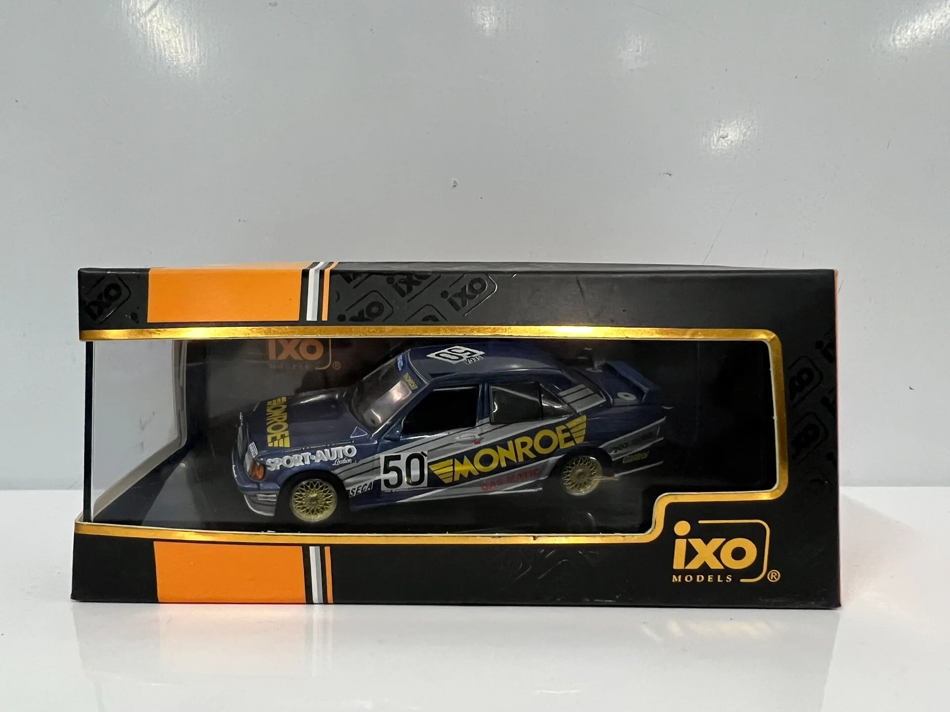 

Литье под давлением IXO масштаб 1:43 1986 BENZ 190E ETCC # Модель автомобиля из сплава 50, Коллекционная игрушка, подарок, сувенир, витрина, орнамент