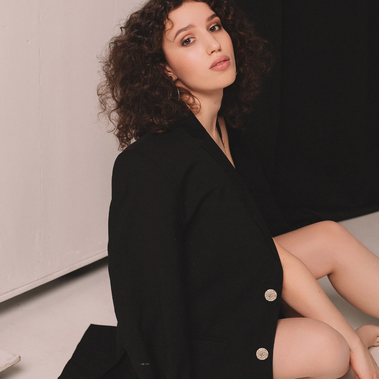 

3Pcs Rhinestone Buttons Crystal Buttons for Clothing Upholstery Crafts Sweater Coat T-Shirt Pillow Shoe Embellishment