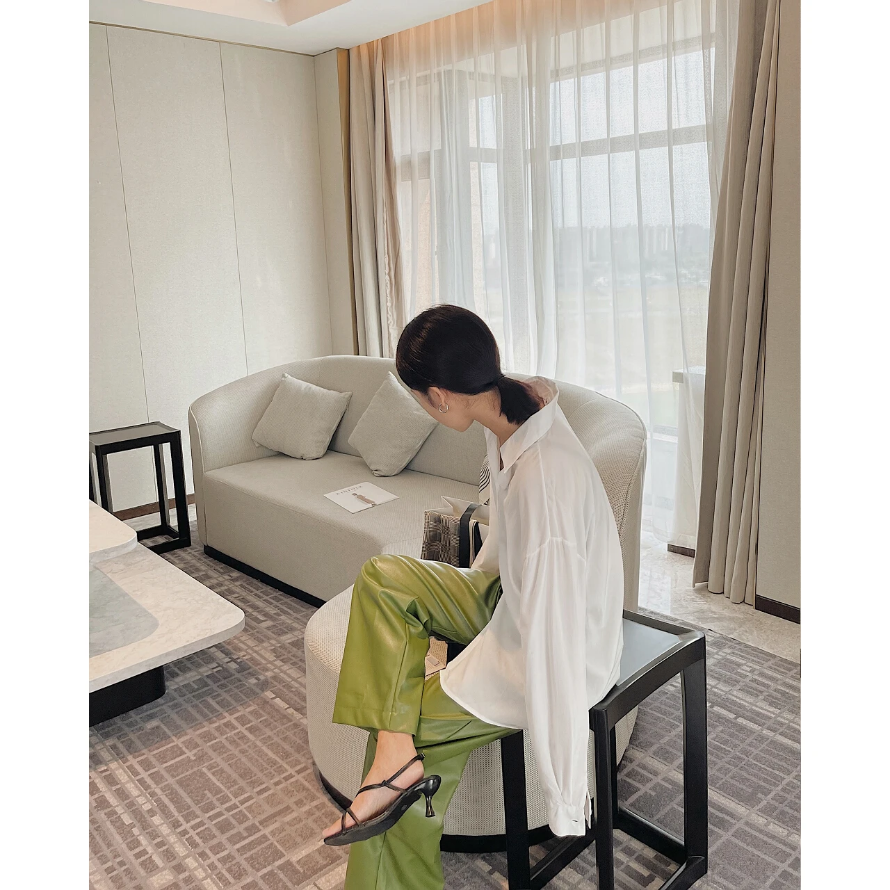 2022 Woman Oem White Basic Simple Blouses Shirts Clothing Fashion Tops Elegant Autumn New Y2k Korean T-shirt Long Sleeve Style