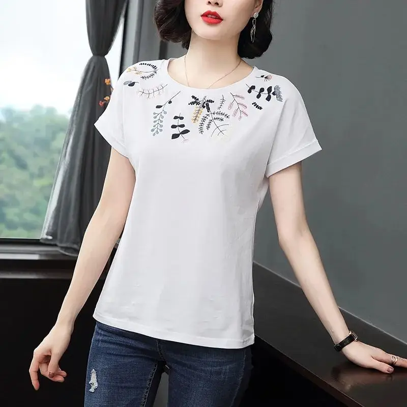 New Spring and Summer Women's Splicing O-Neck Short Sleeves Loose Pullovers Embroidery Vintage Fashion Casual All Match Tops