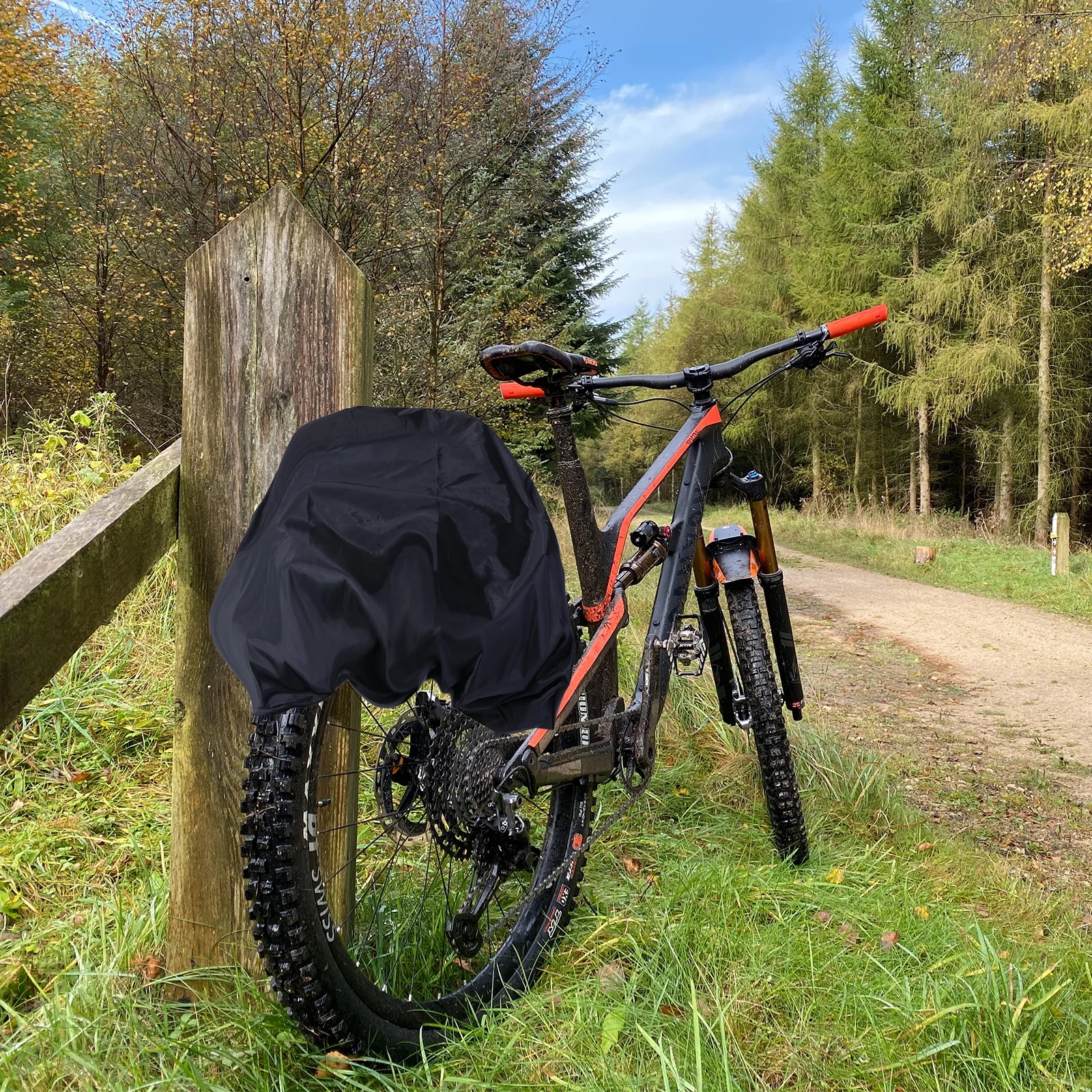 

Cycling Bag Waterproof Tail Rain 190t Polyester Foldable Rain-proof Protective Cover
