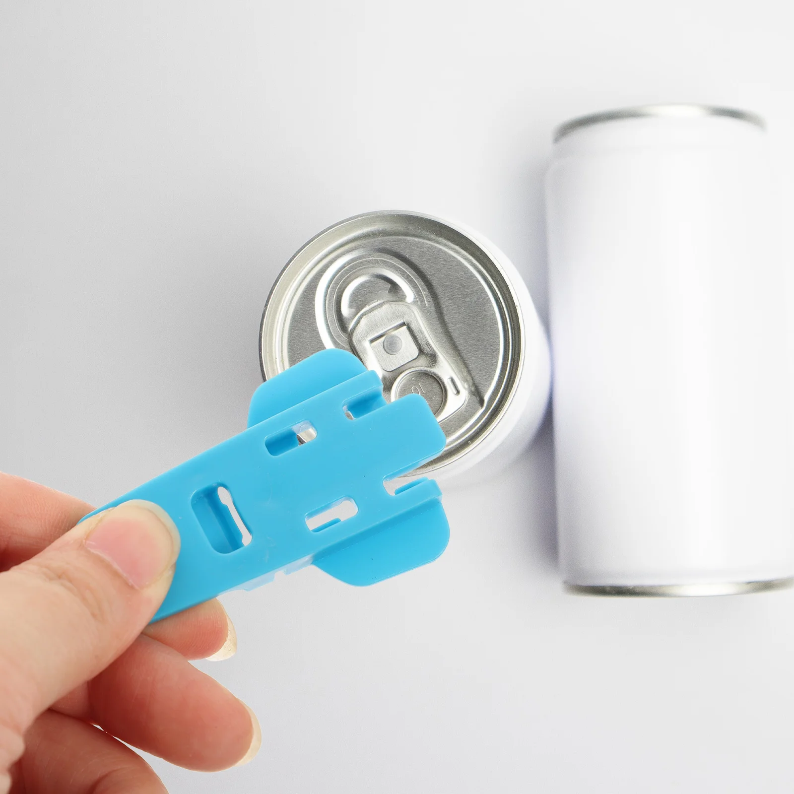 

12Pcs Colorful Bottle Opener Set Multifunction Opener for Soda Beer Cans Party Kitchen Tools Can Cover