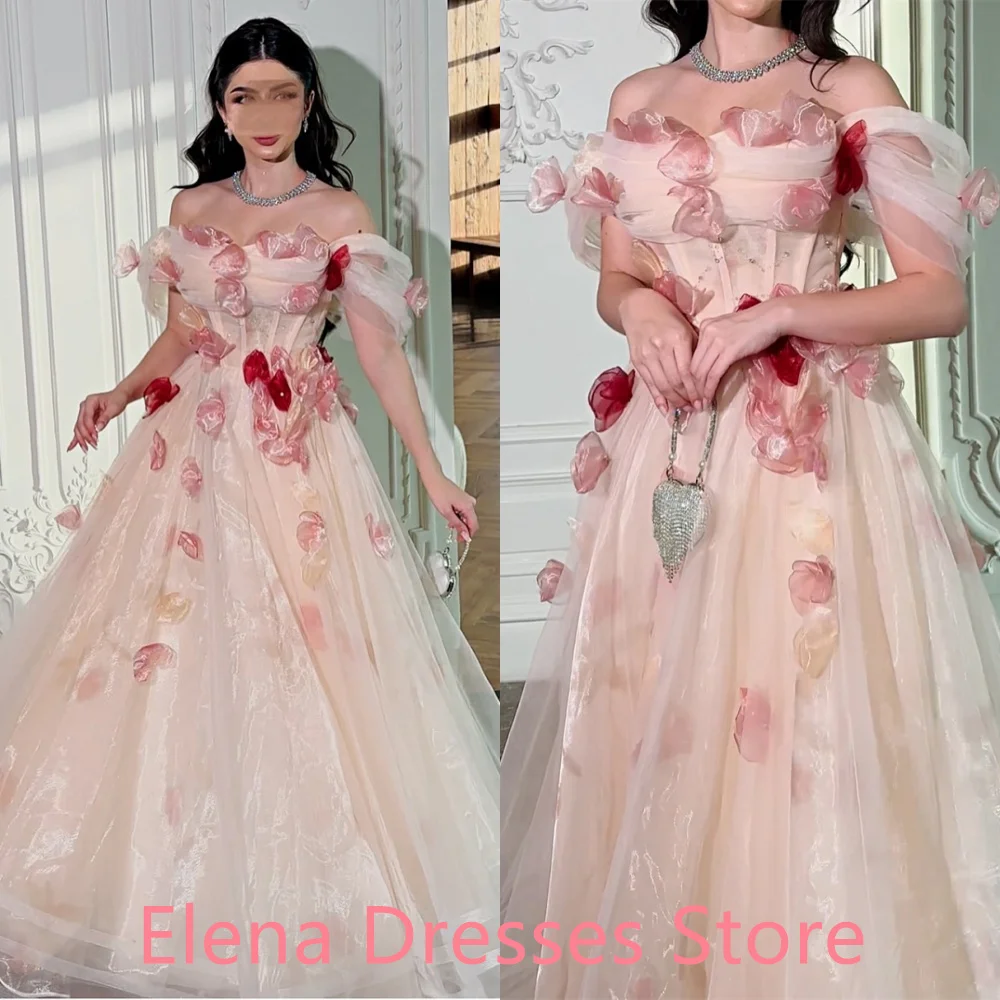 Customized  Exquisite pink Organza Homecoming Dress Delicate  Strapless Off the Shoulder Appliques Lace Up Back Robe de soirée