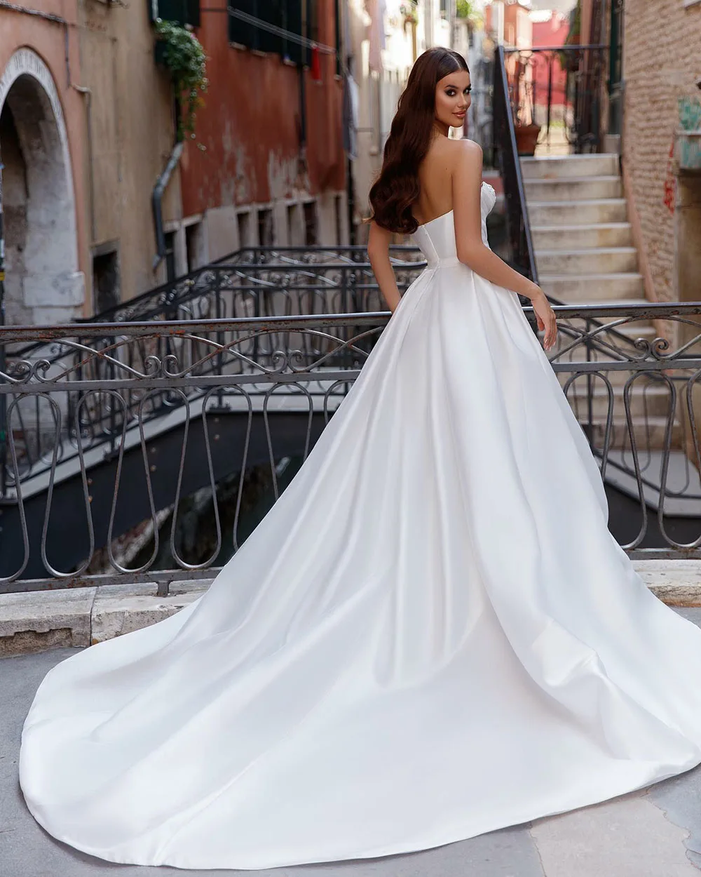 Robe de Mariée Trapèze en Satin à Paillettes Magnifiques, Plis en Fibre, pour Patients, Quelle que soit la Mariée, 2024