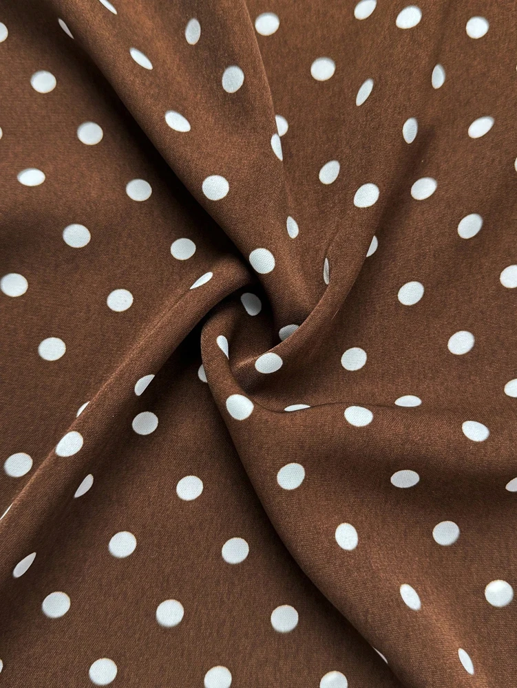 Sexy, sinnliches, tailliertes, kurvig geschnittenes, trägerloses Maxikleid für große Größen, lässig, gepunktet, V-Ausschnitt, Strandkleid – Detail 7