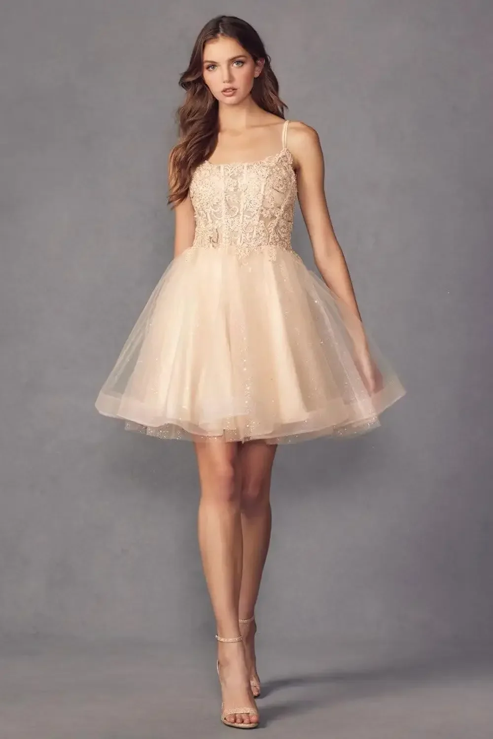 Custom Made Lace up Back Short Lace Appliqué Tulle Homecoming Dresses Teens Spaghetti Straps Cocktail Prom Party Gowns