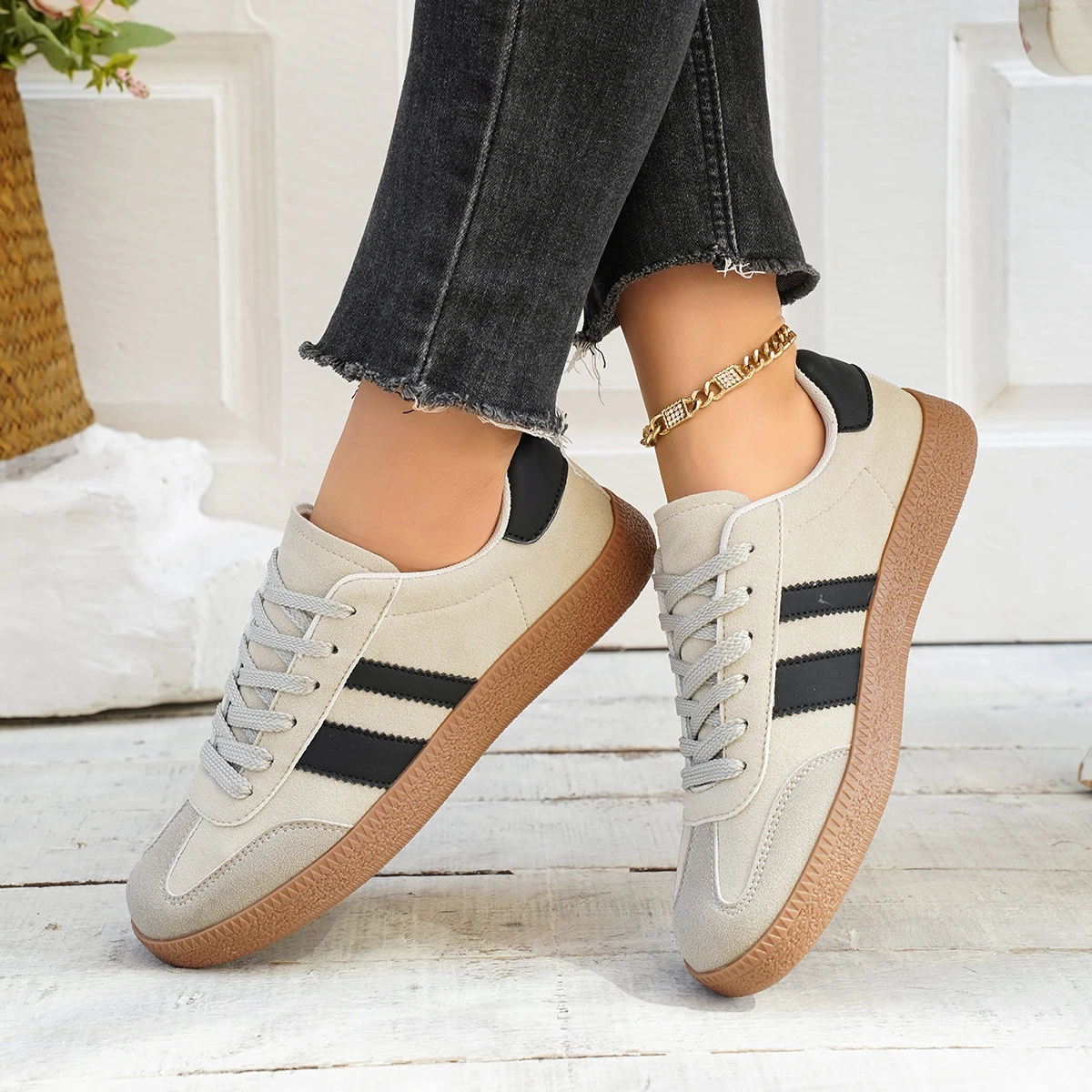 نسخة جلدية ناعمة ريترو جولة رئيس زوجين أحذية مريحة ربيع جديد نمط تنوعا تنفس أحذية رياضية خفيفة الوزن