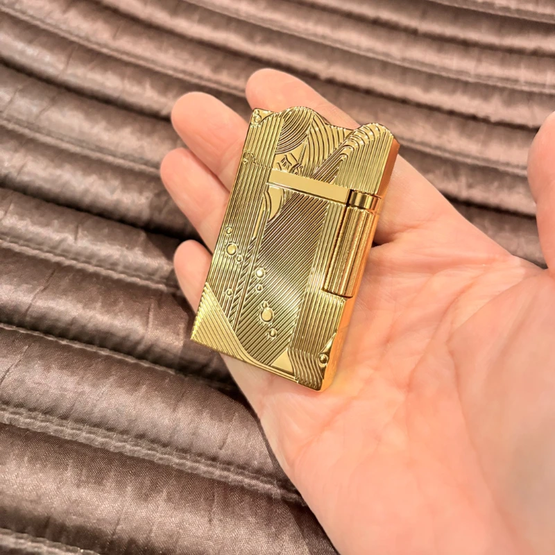 Gold Sleeping Mermaid Pattern Vintage Gas Lighter Pure Copper Classic Sound Metal Cigarette Smoking Lighter Gift