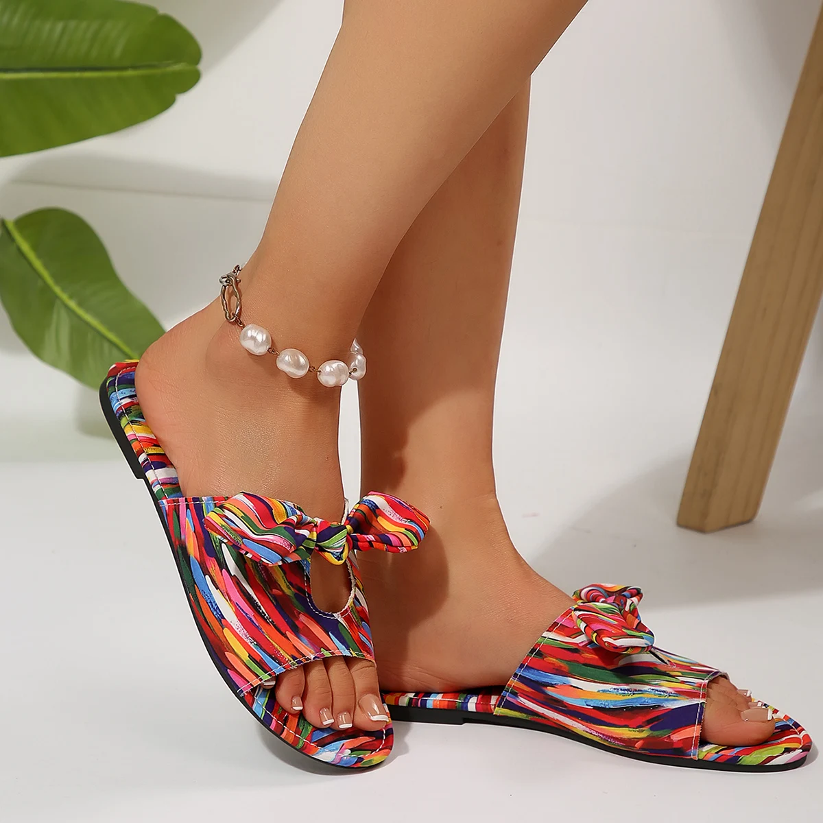 

Модные легкие женские уличные тапочки больших размеров, новые летние удобные повседневные тапочки с круглым носком и плоской подошвой