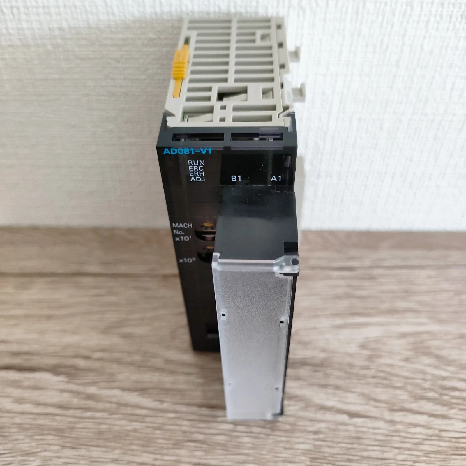 CJ1W-AD081-V1 For Omron CJ1W-AD081-V1 A/D Unit Input Module New