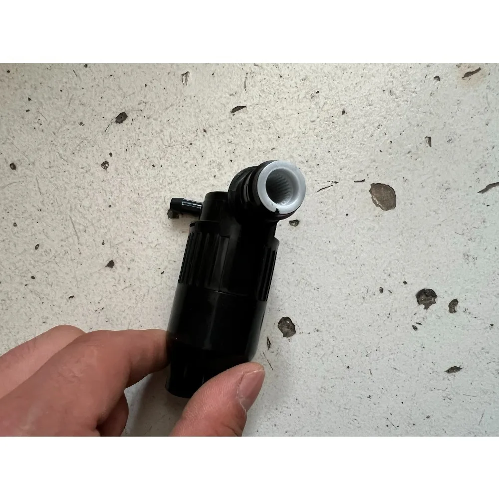 

Front Windshield Spray Bottle Motor Brand New for Tesla Model S 2012 2013 2014 2015 2016 2017 2018 2019 2020 1pc