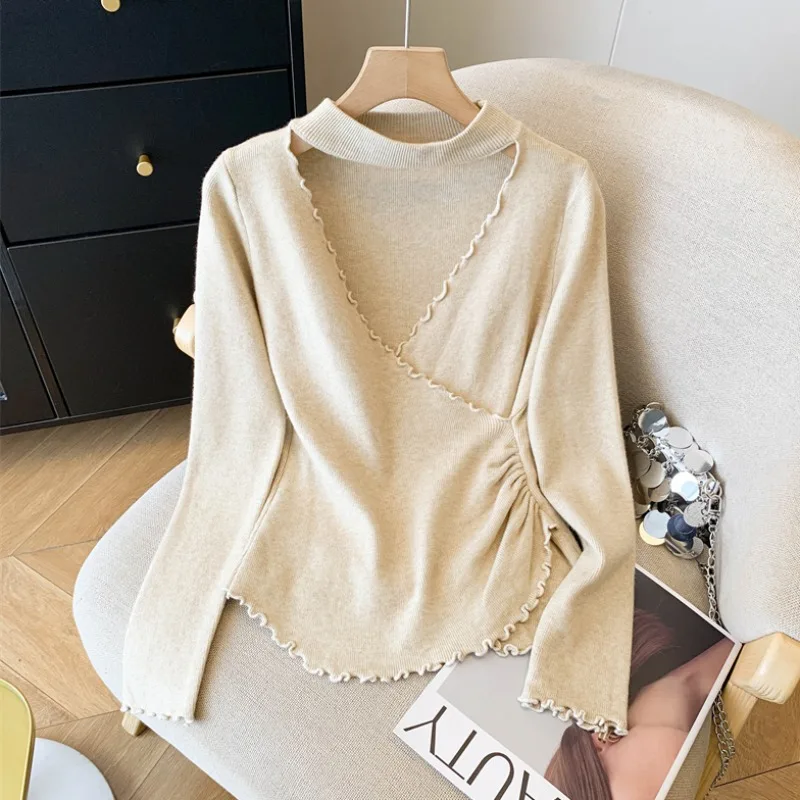 

Женская вязаная футболка с V-образным вырезом цвета овсянки, с асимметричными складками, облегающая, с дизайнерским вырезом на шее, модная, для повседневной носки