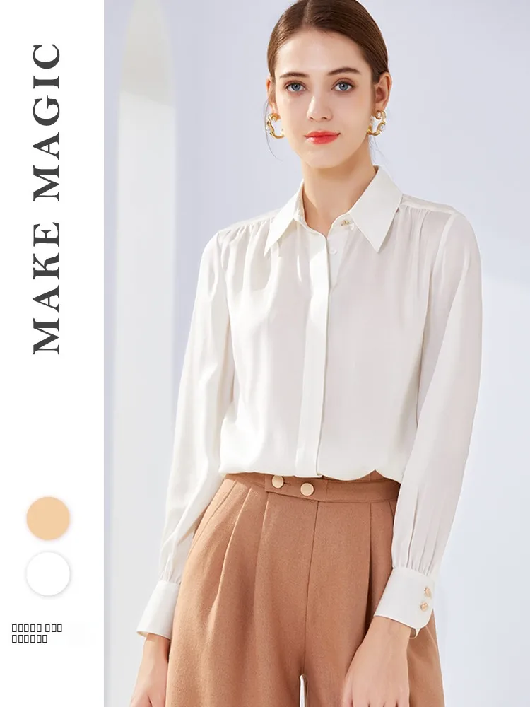 

Новинка весенней коллекции 2026: Женская блузка из плотного шелка с рукавами-фонариками, скрытыми пуговицами и складками на плечах, универсальная модель.