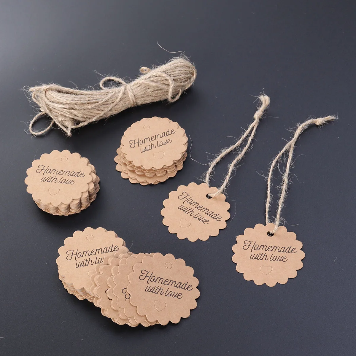 100pcs Kraft Paper Tags with Strings Gift Favors Baking Food Package Tags Hanging Labels (Circle, 5x5cm)
