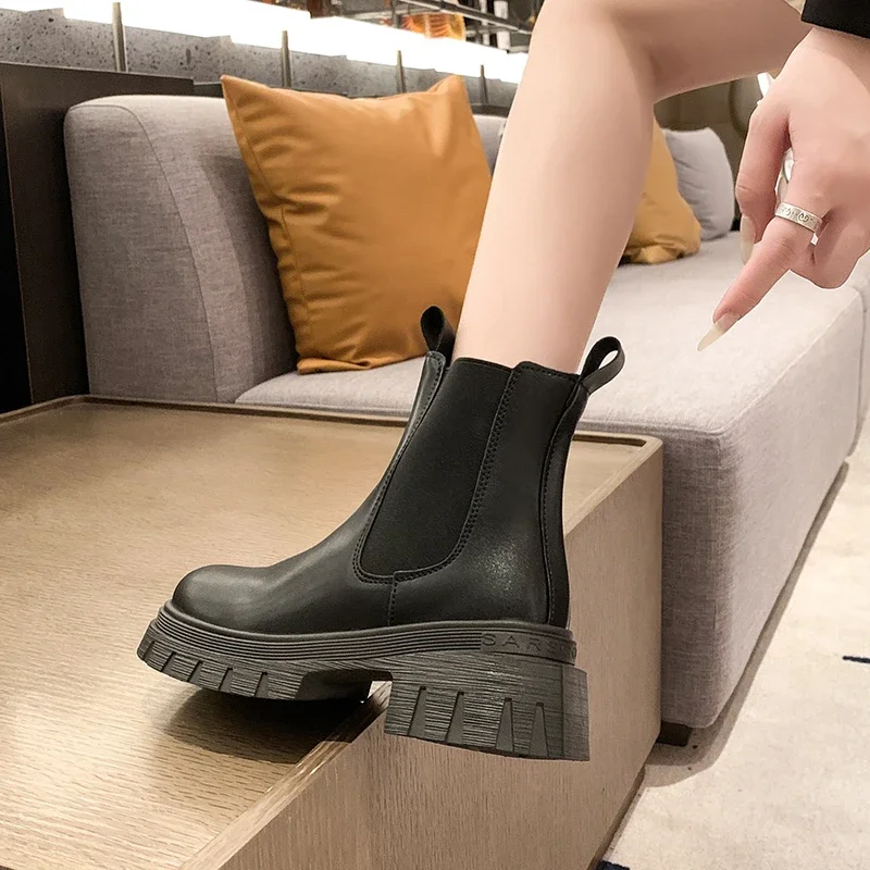 Winter New Style College Style Versatile Casual Mid-calf Women's Boots Fashionable Thick Sole Thick Heel Knight Boots for Women image 4