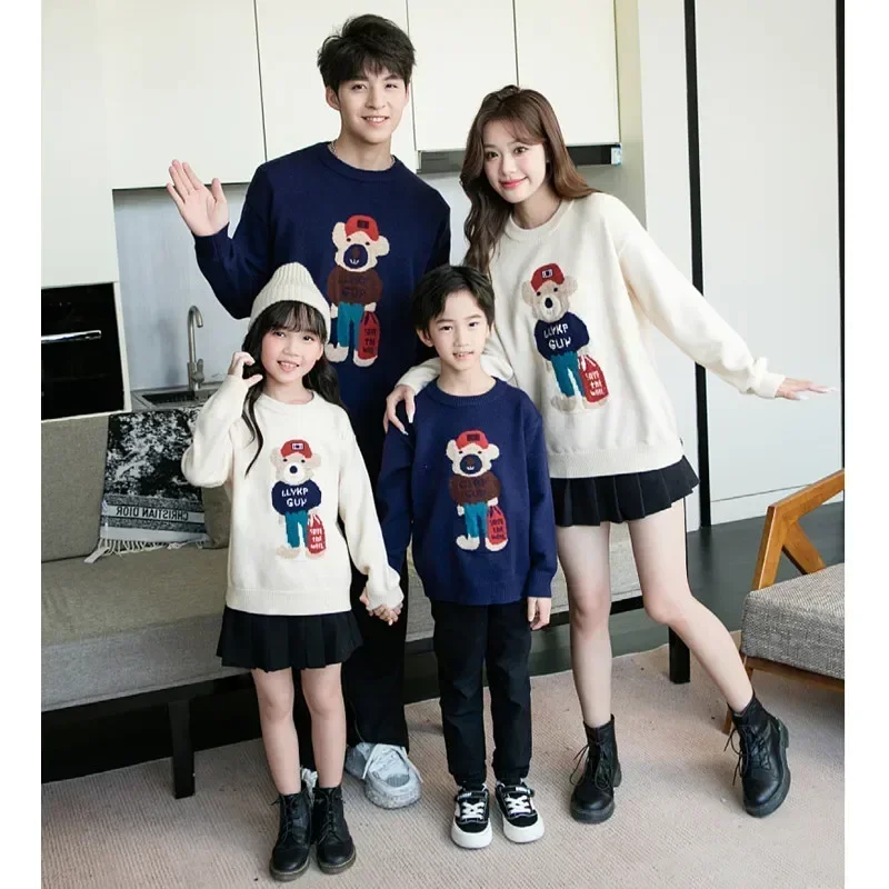 Mom and Children Knitwear Baby Romper Family Matching Knitted Sweater Father Mother and Son Daughter Bear Christmas Jumper Dad