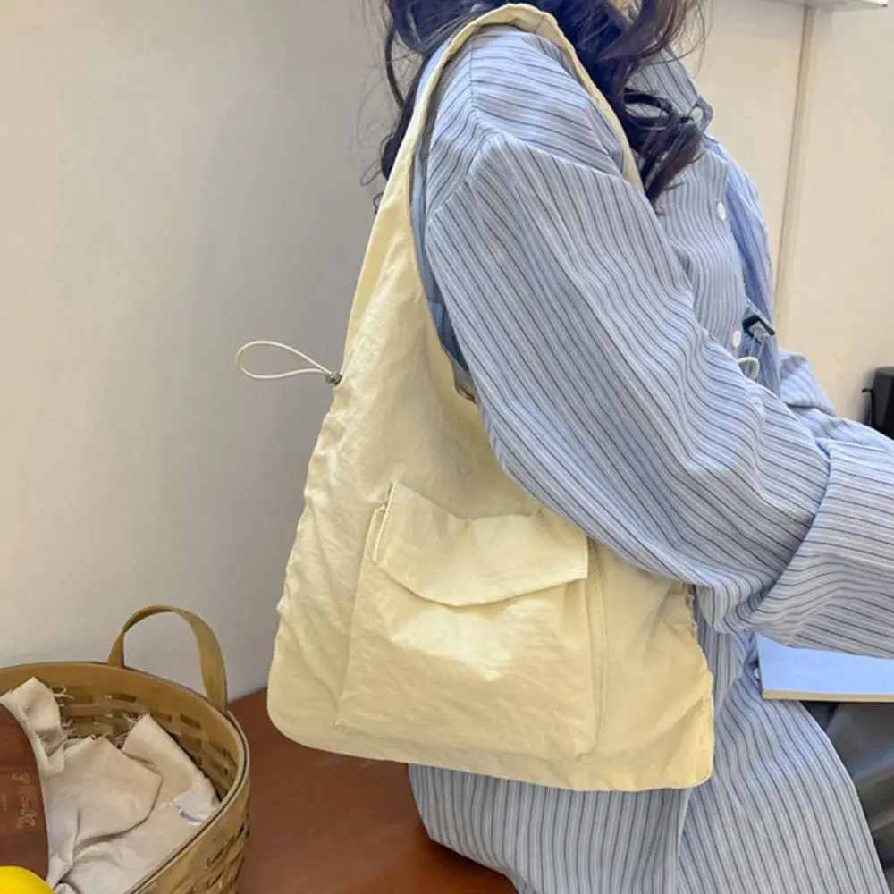 Bolsa de ombro estilo coreano para meninas, bolsa axilas com cordão, bolsa de grande capacidade, tecido Oxford monocromático