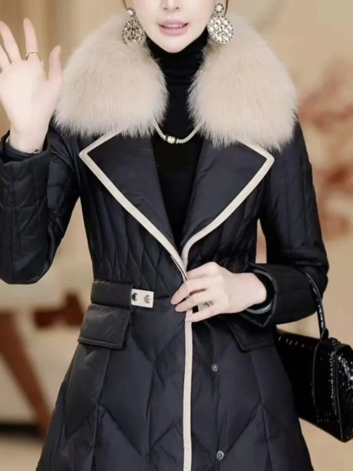 2023 Winter New Thickened Down Coat Women Luxury Imitation Big Fox Fur Collar Slim Outerwear Fashion Laple Long Jacket with Belt