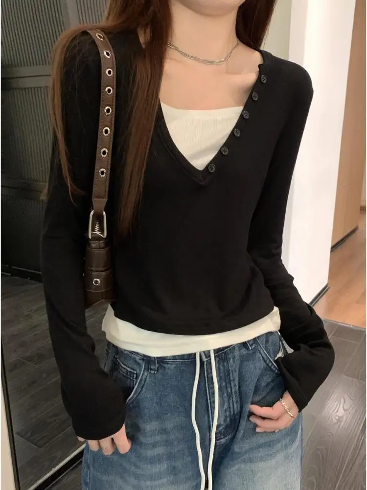 

Autumn Black Grey Patchwork Elegant Long Sleeved Knit Tops Women Korean Version V Neck Button Versatile Short Sweater Clothing