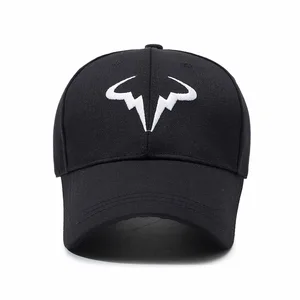 Topi Baseball Hitam Bergaya dengan Logo mirip tanduk Banteng Putih yang Unik, Cocok untuk Dipakai Sehari-hari dan Aktivitas Luar Ruangan 10 pembicara bosse penjualan terbaik - №