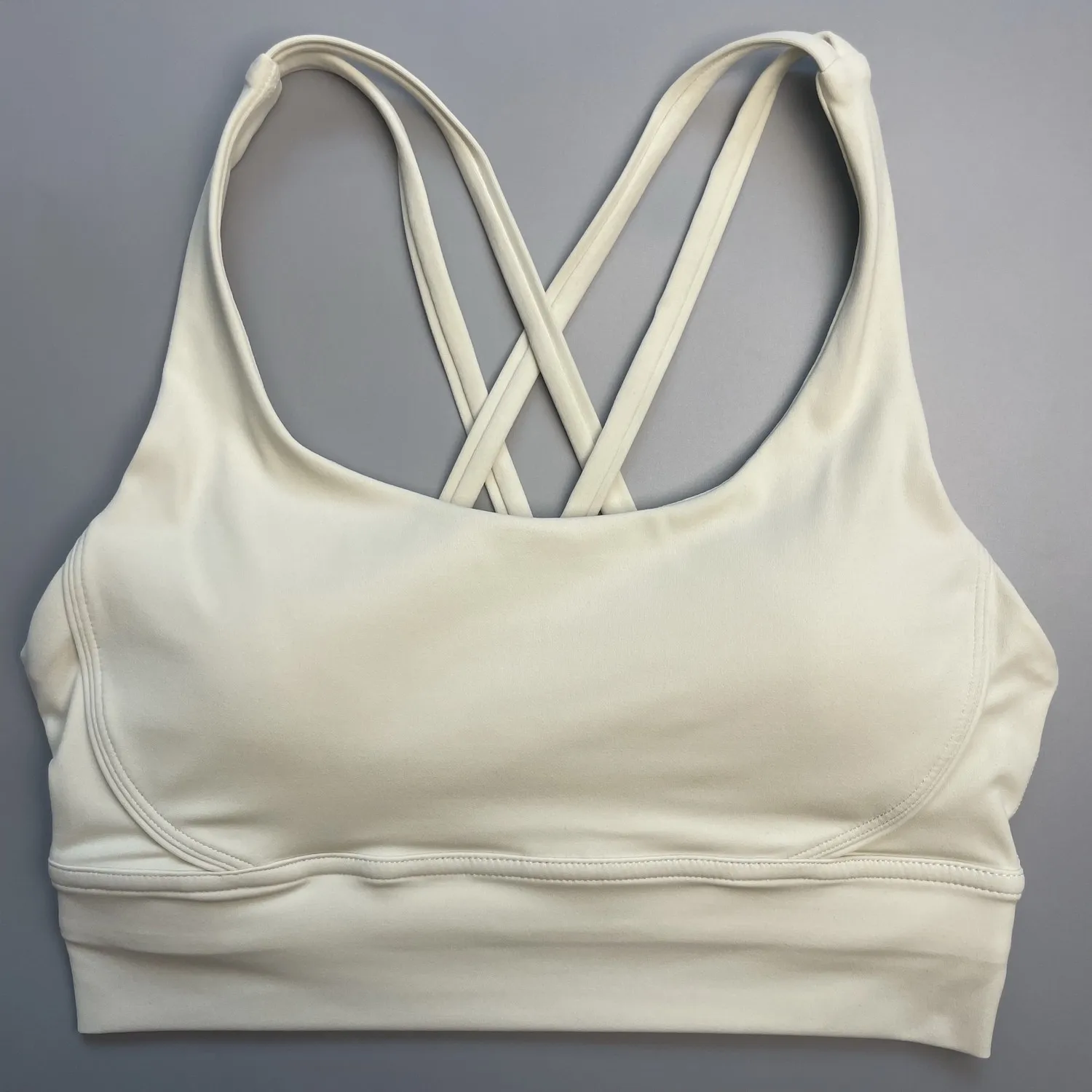 Einfarbiges Damen-Fitness-Yoga-BH-Top, weich, eng anliegend, für umfassendes Training, Joggen, Fitnessstudio, Sportunterwäsche, mit gekreuztem Rücken und Brustpolster – Detail 7