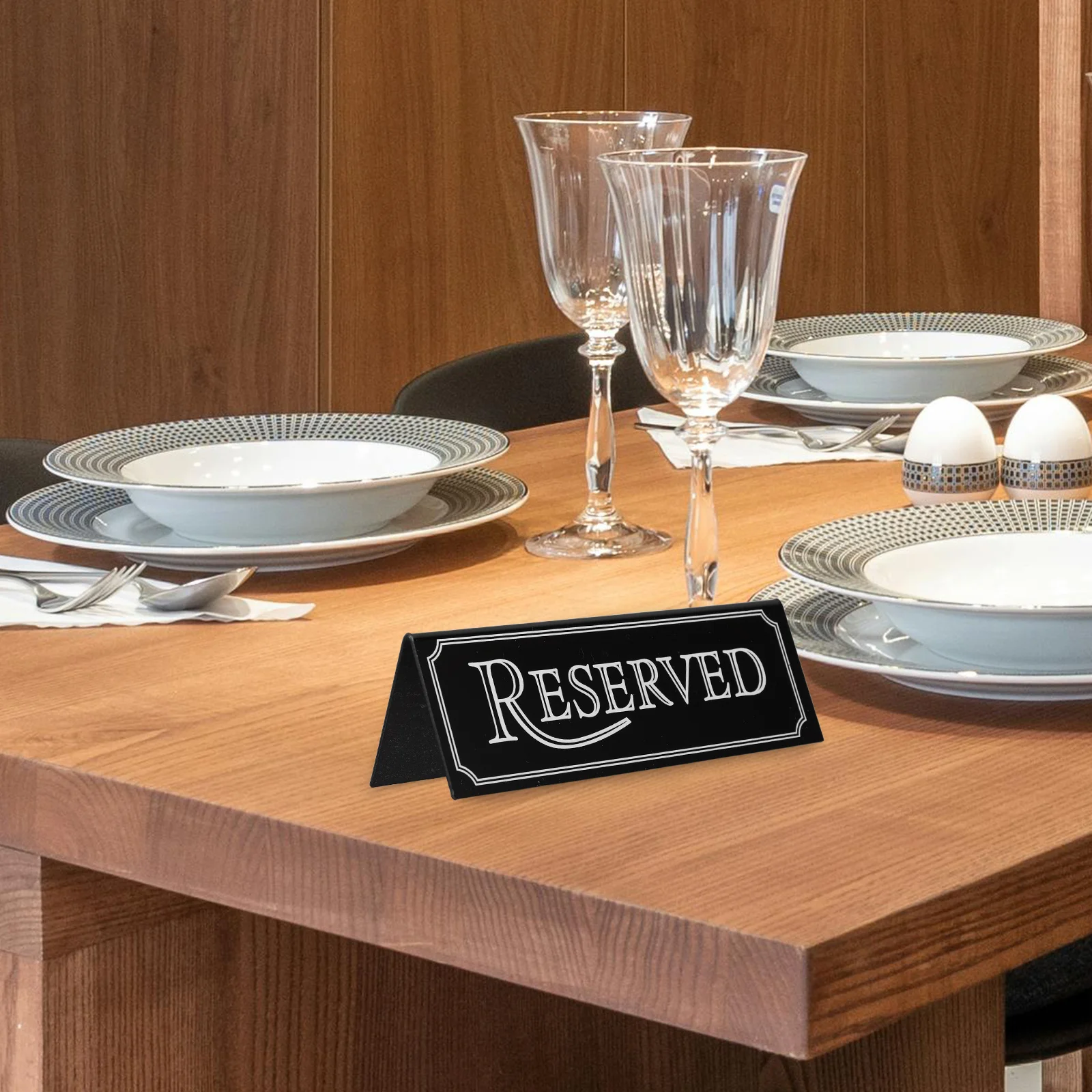 

2Pcs Reserved Table Signs Acrylic Double Sided Black Frame Reserved Seating Signs for Wedding Restaurant Wedding Sign Holder