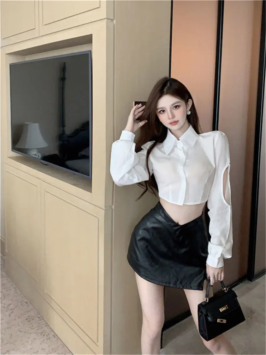 Pure Desire Style Sexy Spicy Girl Hollow Out Long Sleeved Shirt for Women's New Style with a Lapel That Covers the Flesh Looks