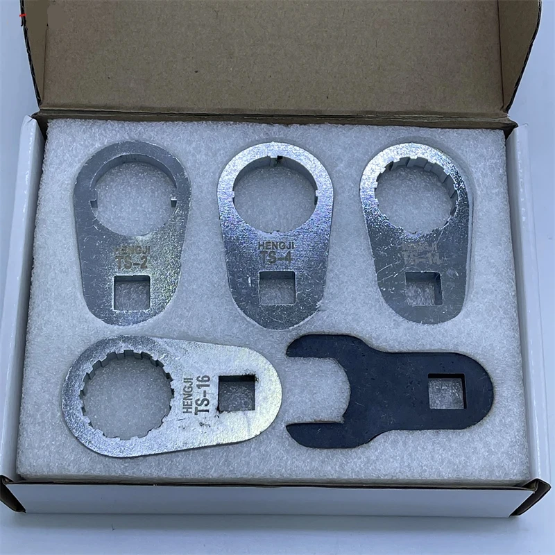 

CRIN Diesel Common Rail Injector Solenoid Valve Remove Tool Oil Return Collector 9mm for Cummins 2872544 4307475 4327072