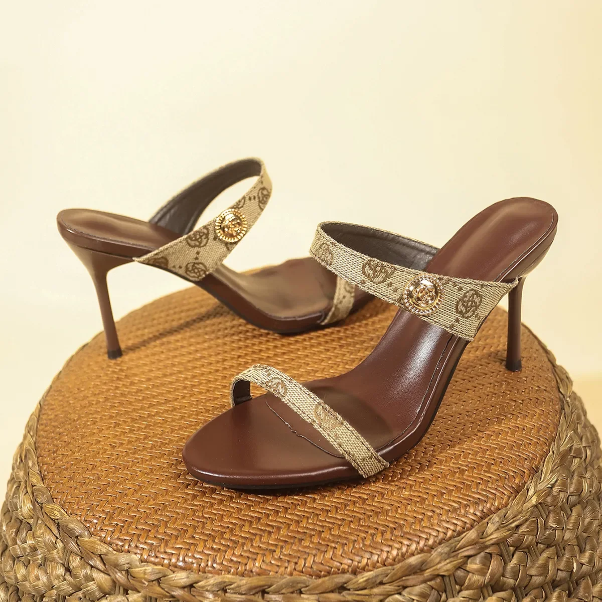 

2025 Hot New free shipping designer for high heels brown khaki Summer new slim heeled womens shoes