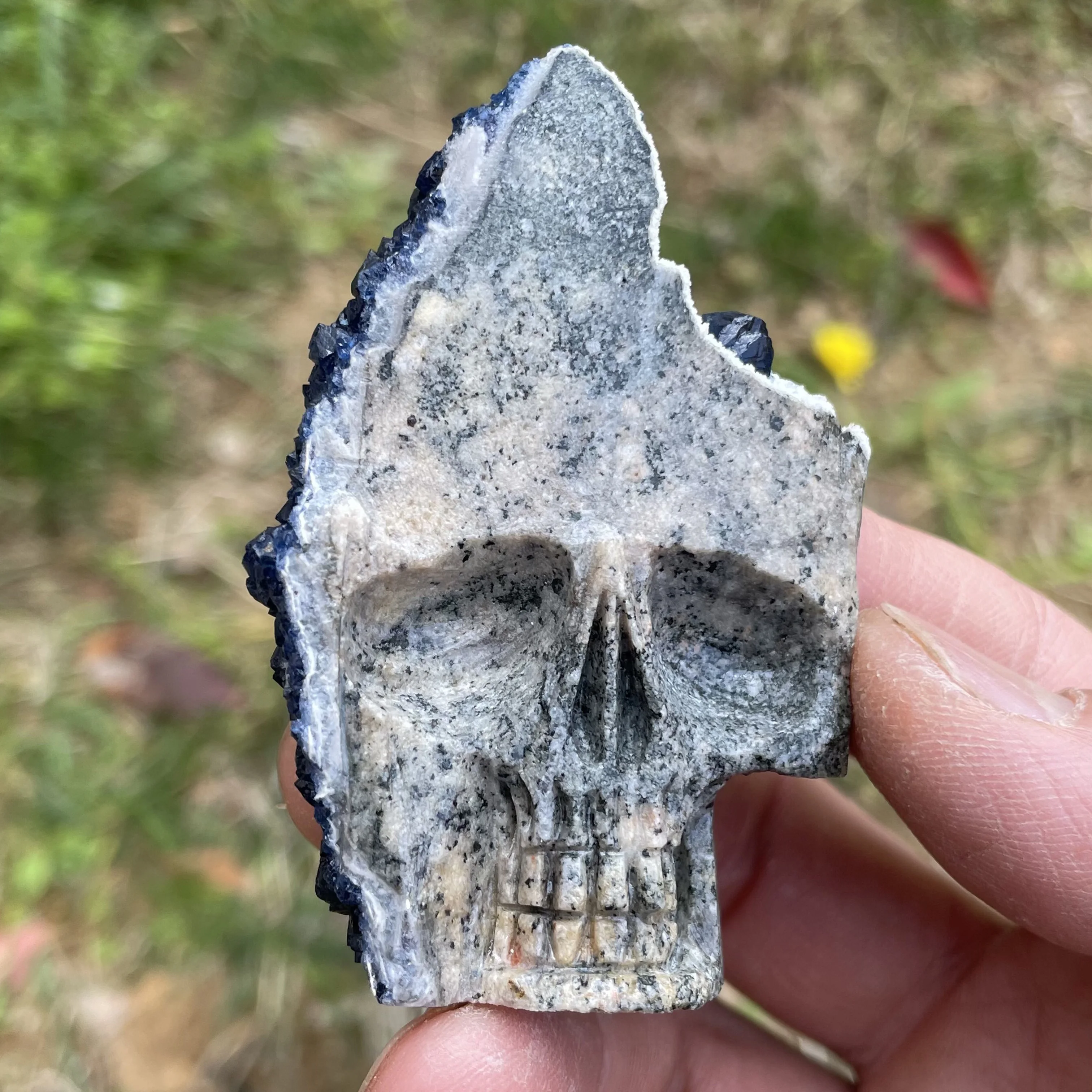 Natural Hand Carved Inner Mongolia Blue Fluorite Skull Slab Unpolished Quartz Cluster Slices Healing Stone Home Decor 01