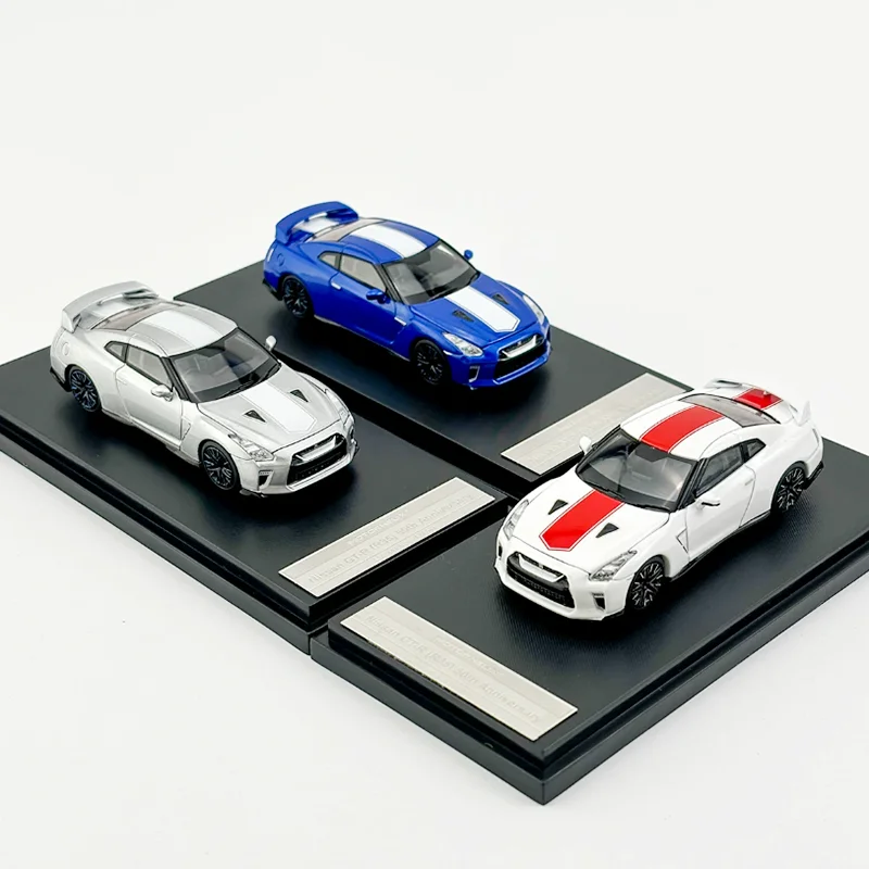 

MH Diecast 1:64 Scale GT-R R35 Sports Car Alloy Simulation Car Model Collection Souvenir Ornaments Display Holiday Gift