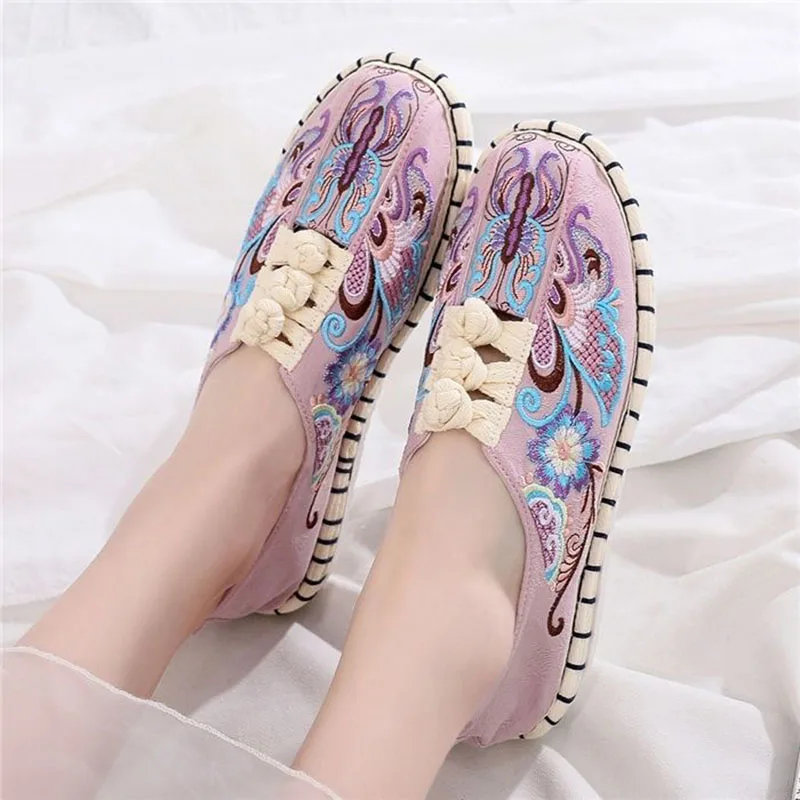 Spring and Autumn Women's Cloth Shoes Lightweight Embroidered Shoes Thousand Layer Bottom Breathable Flat Shoes