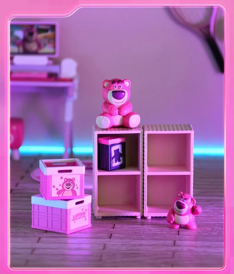 Caja ciega Disney Strawberry Bear e-sports Cottage, muñeca divertida, escena en miniatura, regalos periféricos de mano, juguetes para niños