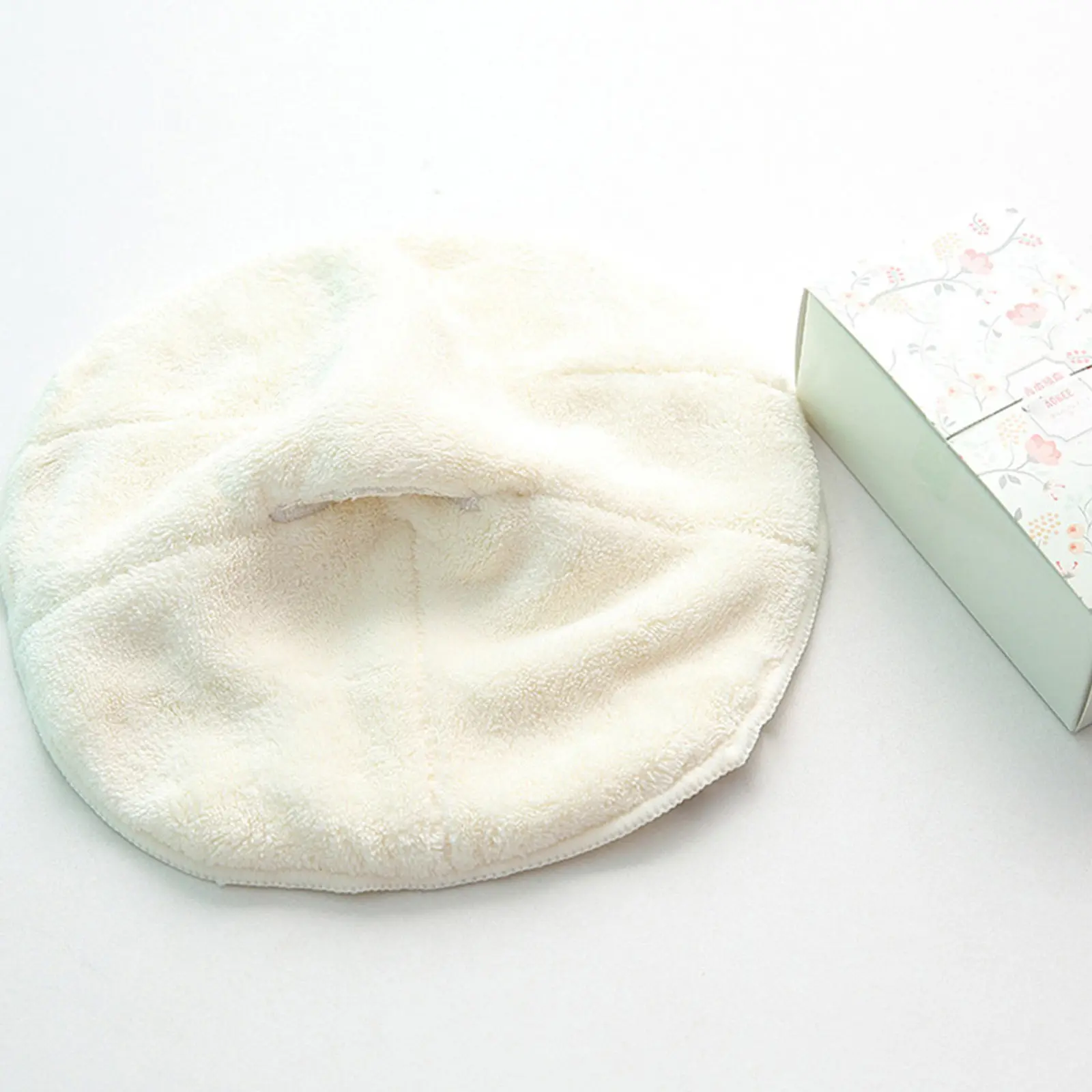 2pcs Women's Facial Towels Coral Fleece Soft Skincare Towels for Hot/Cold Compress – Beauty Routine Essential