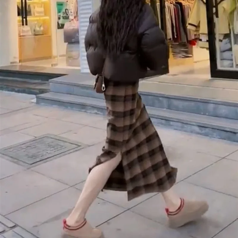 

New Autumn Winter Plaid Skirt Women Vintage Contrast Color High Waist Slim Split Woolen Midi Skirts Elegant Fashion Jupe