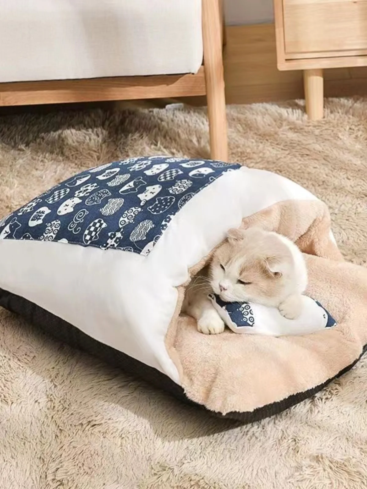 Cat Pet Supplies Removable and Washable Semi-Enclosed Cat Nest Winter Warm Plush Cat Sleeping Bag