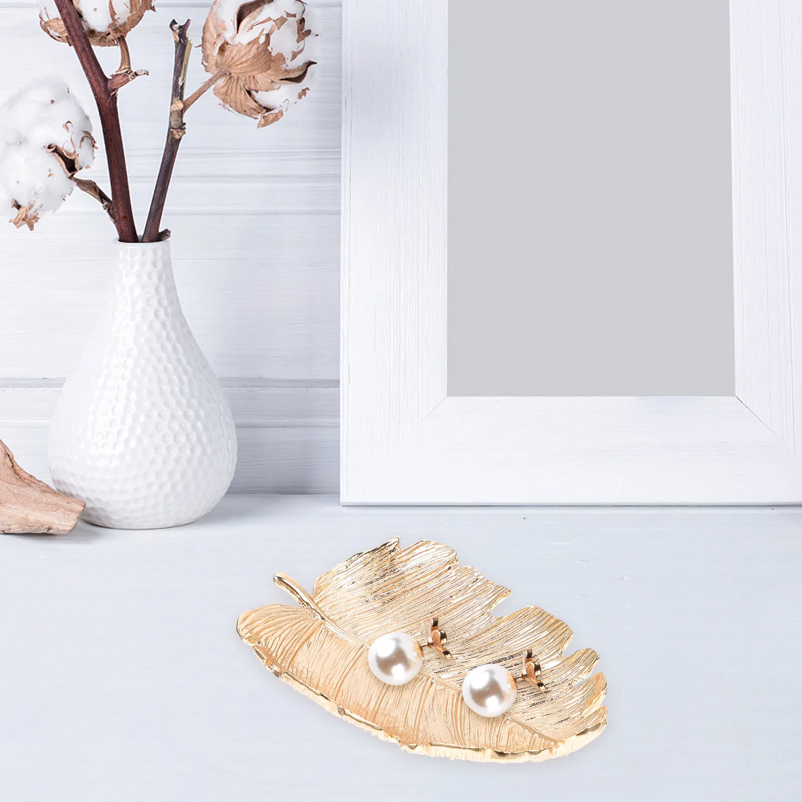 

Поднос для украшений Golden Leaf: Изысканный креативный органайзер в форме листа, элегантная подставка для хранения и демонстрации украшений