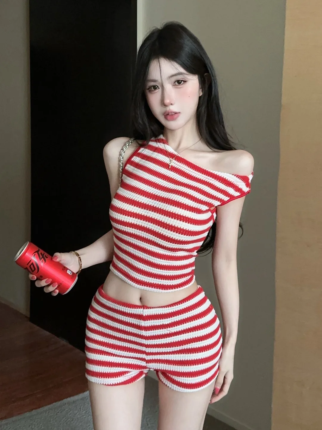 Korean Style Fashionable Hot Girl Versatile Diagonal Shoulder Stripe Knitted Vest Elastic Waist Straight Leg Short Pants Casu...