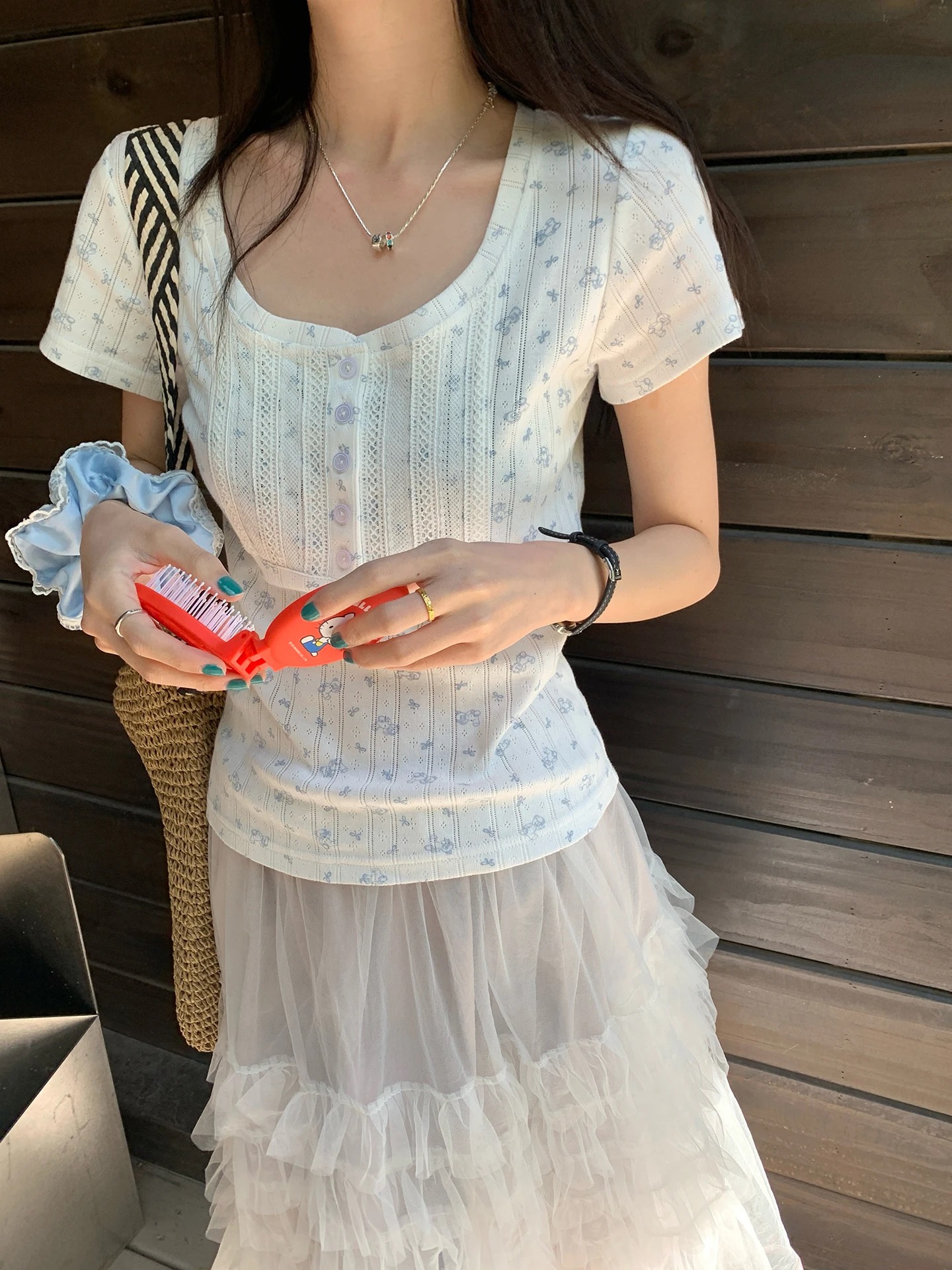 

Slim Fit Short Sleeve T-Shirt Women's Lace Splice round Neck Summer Fashionable Bear Pattern Versatile Casual Korean Style Top