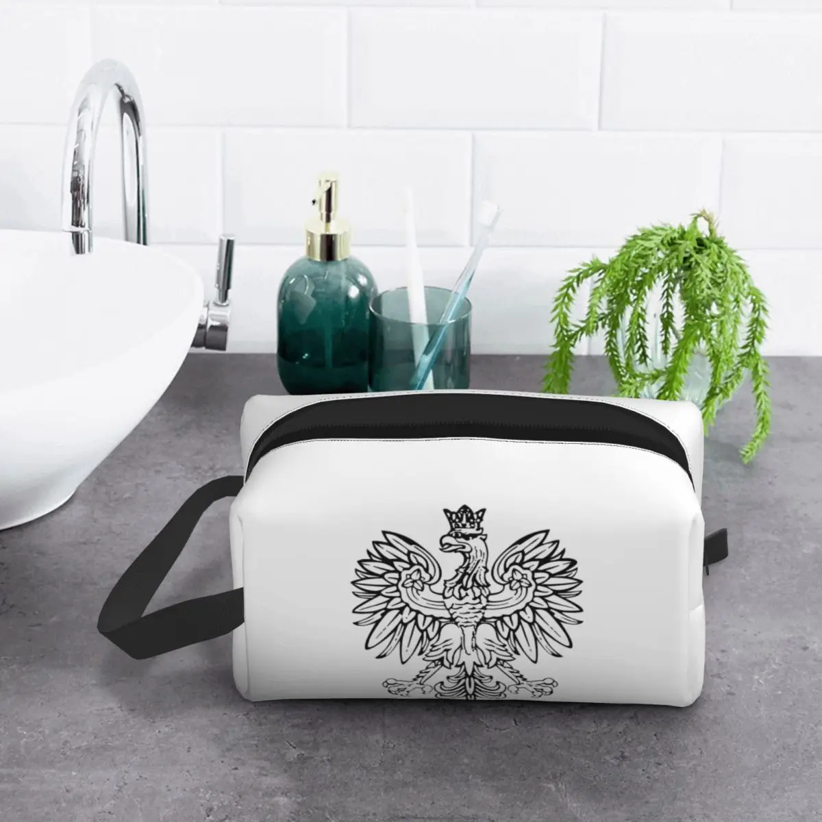 Polska Polish Eagle Makeup Bag Cosmetic Organizer Storage Dopp Kit Toiletry Cosmetic Bag for Women Beauty Travel Pencil Case