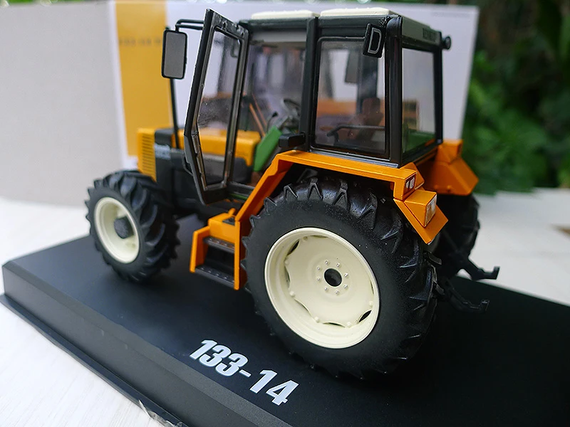 Diecast Alloy 1:32 Scale REP 149 133-14 TX Agricultural Tractor Model Adult Classics Collection Toy Souvenir Gift Static Display