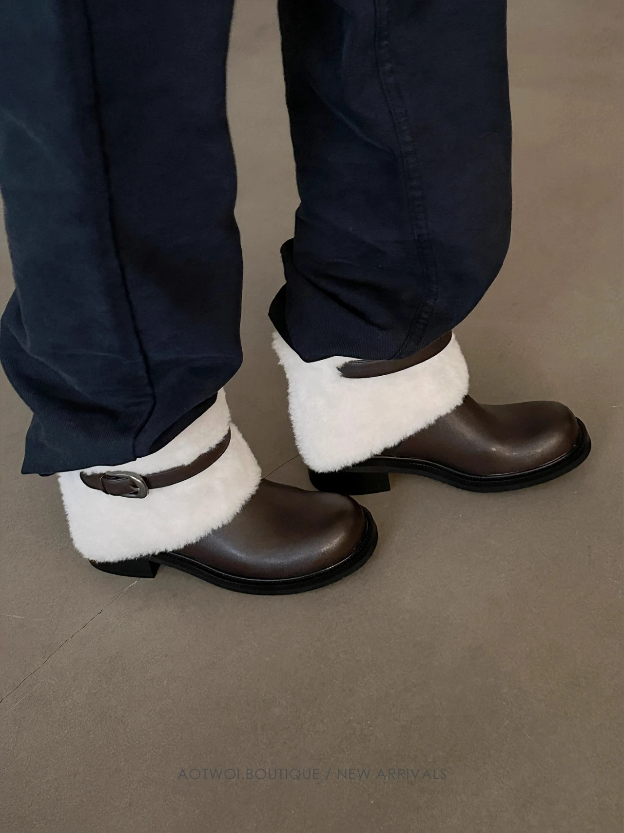 النساء أحذية الثلوج الأبيض أفخم الشتاء الثلوج الأحذية المسطحة القاع أنبوب قصير سميكة وحيد منصة الراحة الدافئة الثلوج الأحذية القطنية #6