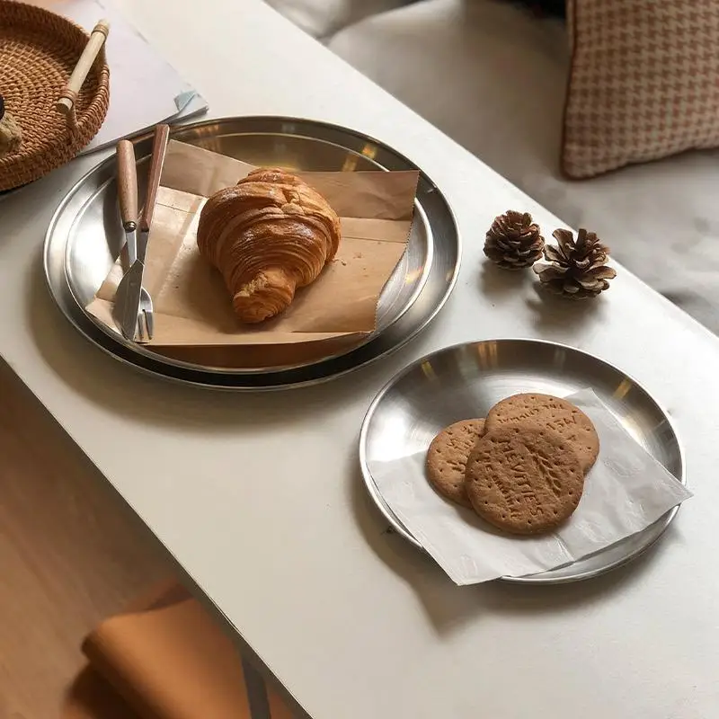 Stainless Steel Plate Heat Resistant Korean Barbecue Round Tray for Serving Bread Snack Bone Family Dinner Gatherings