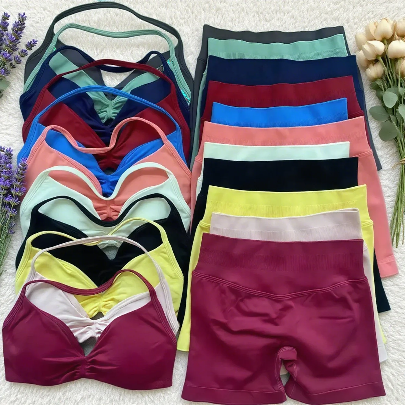 Novo 2 pçs yoga terno de fitness feminino sem costura rendas sutiã de yoga superior cintura alta treino scratch shorts terno esportivo terno de fitness