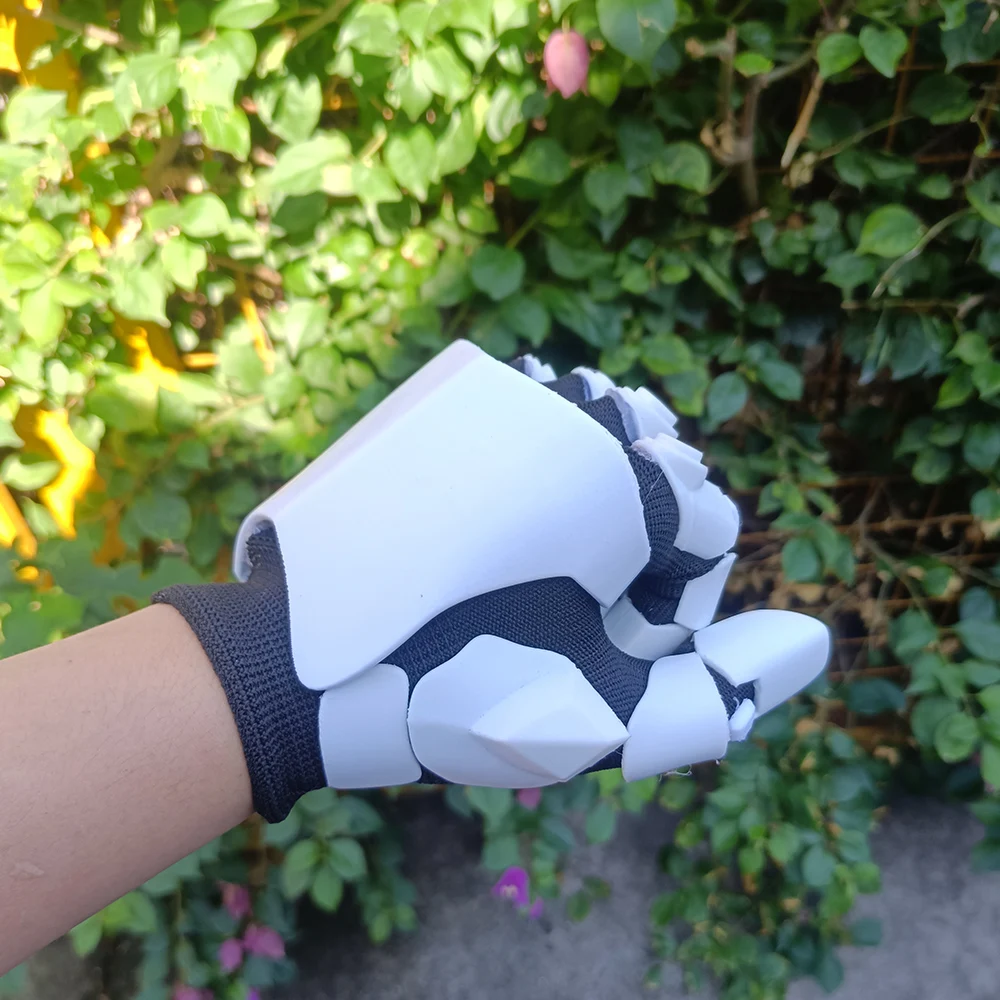 Les gants mécaniques, fabriqués en matériau PETG imprimé en 3D, sont flexibles et ont un look hautement mécanique. Convient pour le cosplay.