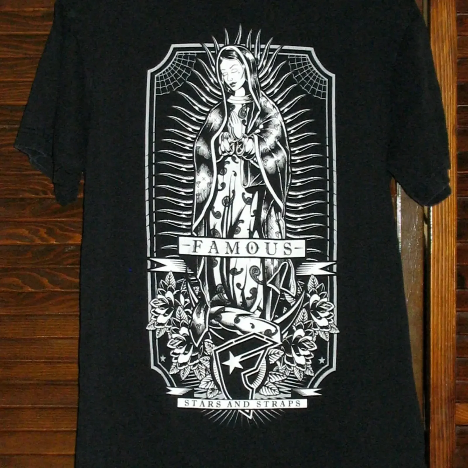 Orig FAMOUS STARS AND STRAPS Men's M Black T Shirt Reminiscent of Guadalupe Art vintage Washed streetwear Soft homme graphic