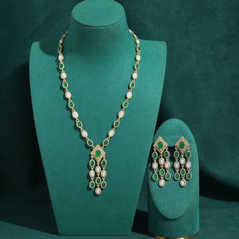 

Vintage Green and White Natural Stone Jewelry Sets Rhinestone Pendant Necklace Tassel Earrings For Women Trend High Quality Gift