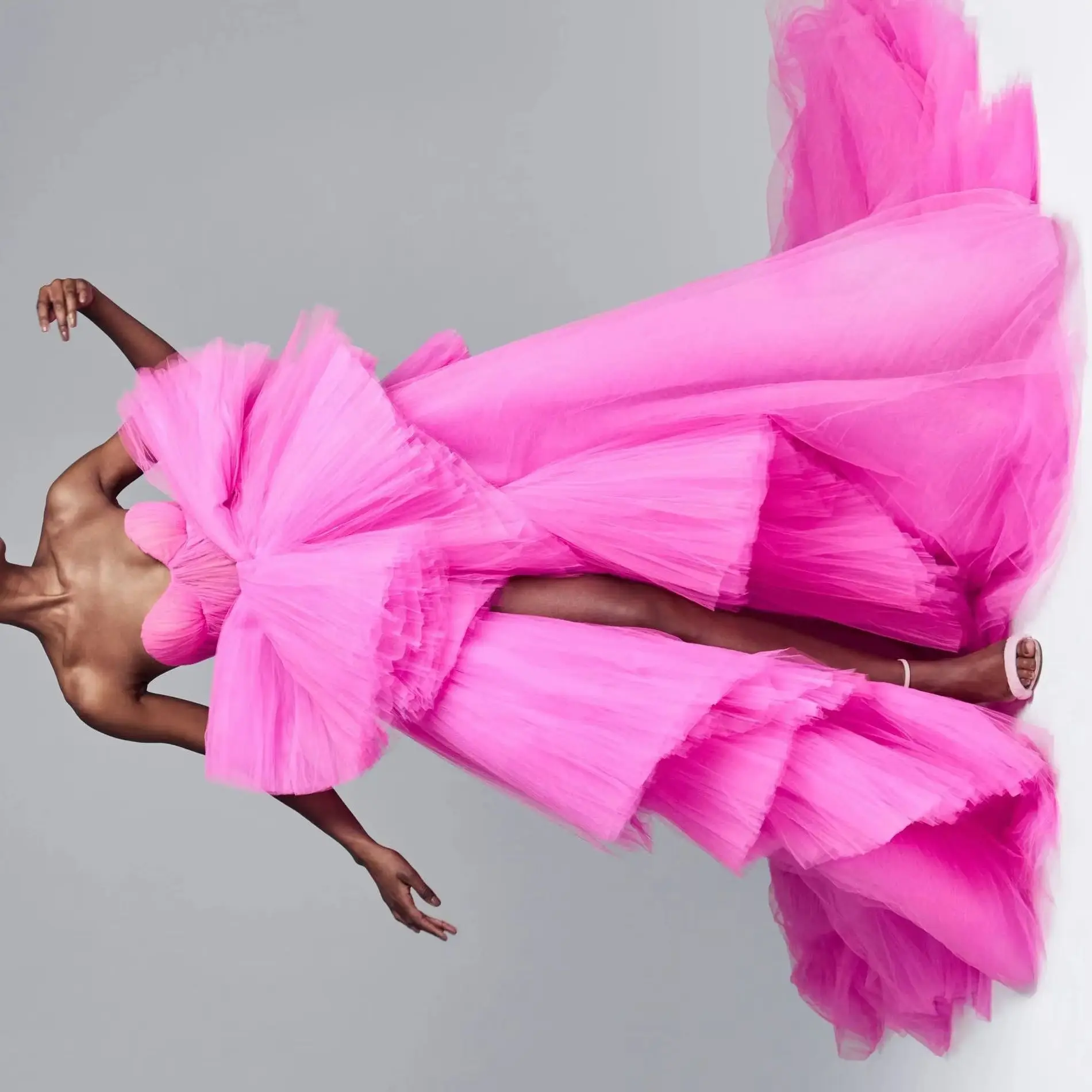 2026 Off The Shoulder Ruffles Sexy Split A-line Long Formal Chic Newest Fuchsia Tulle Prom Gowns Event Party Dresses