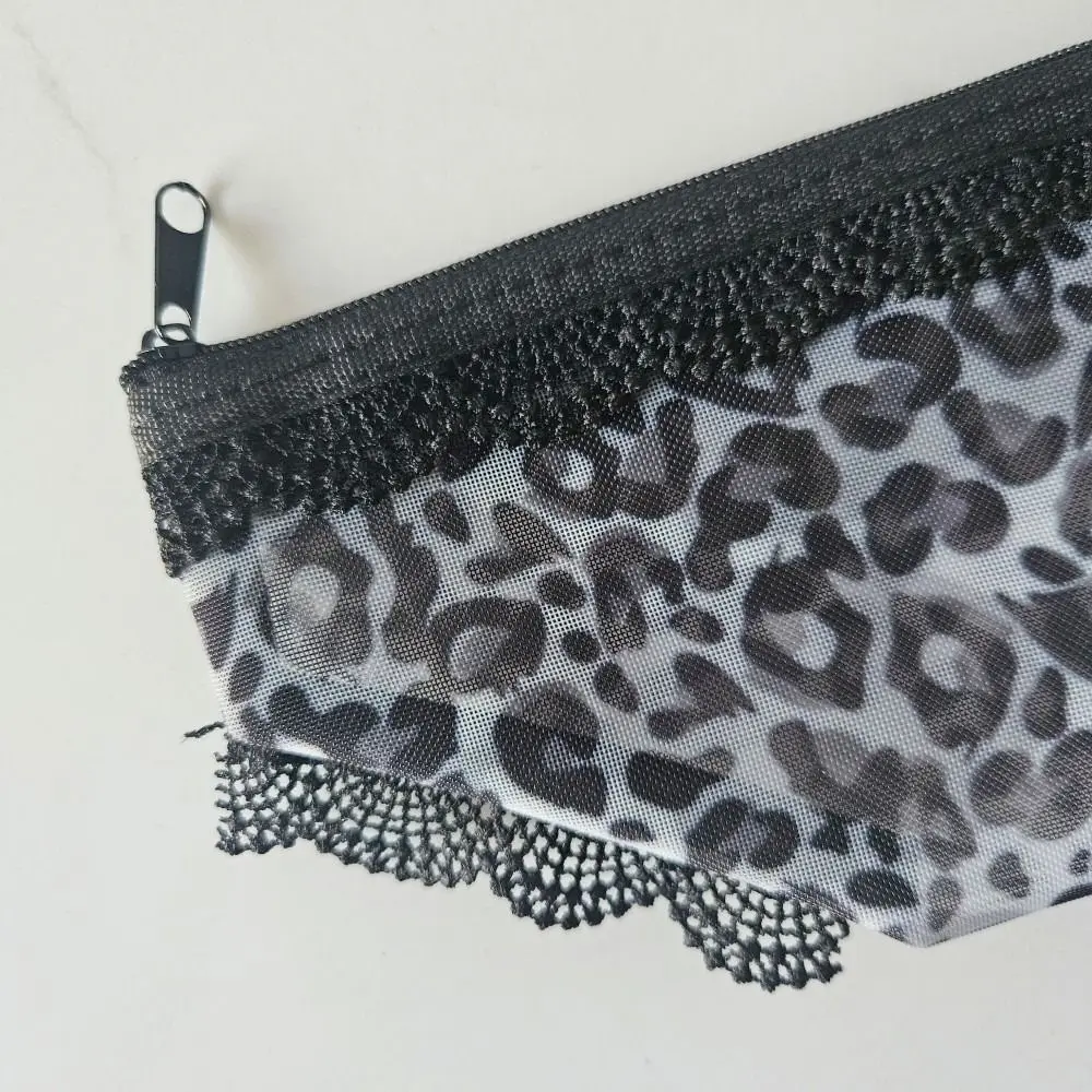 Leopard Print Panties Shaped Makeup Pouch Zippered Portable Mesh Cosmetic Bag Transparent Lace Trimmed Storage Pouch Daily Use