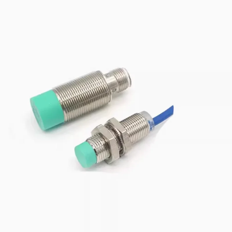 NJ5-18Gk-N150 NBB8-18GM60-A2 NJ20+U1+N NBN15-30GM50-E0 NJ30+U1+N أجهزة الاستشعار الاستقرائية الأصلية الجديدة #1